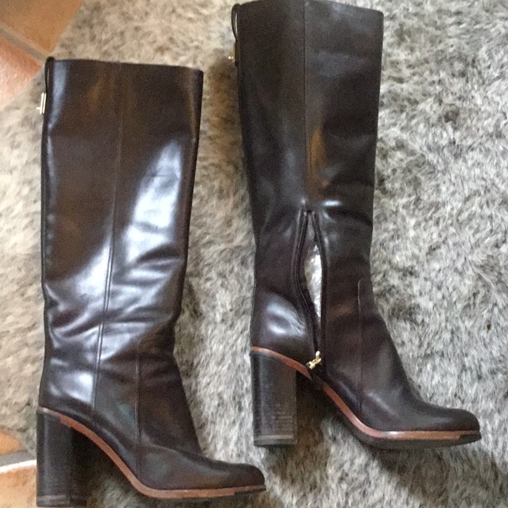 Fendi leather knee boots size 40